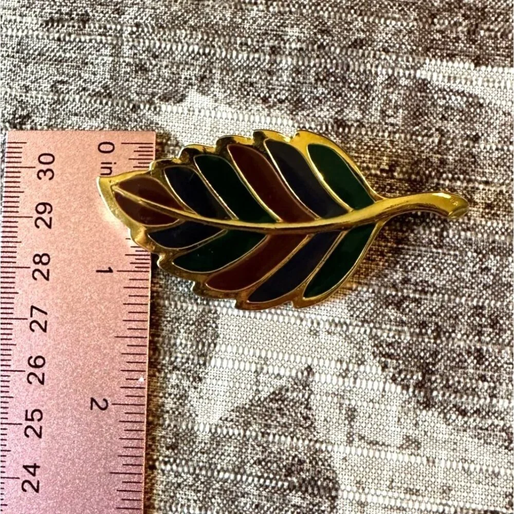 Vintage Gold-Tone Enamel Leaf Brooch Green Burgundy Navy Accents - Picture 4 of 7